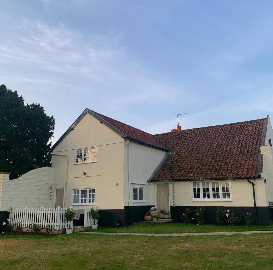 Church Farm Bed and Breakfast Thurlton Εξωτερικό φωτογραφία