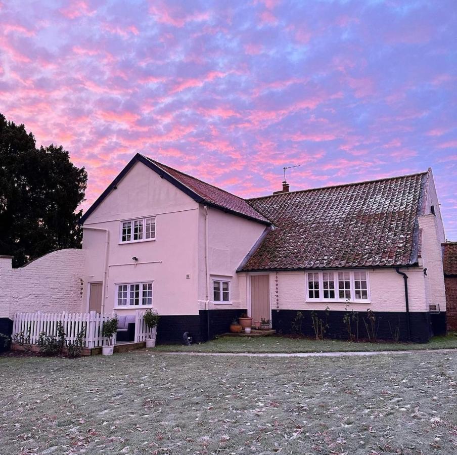 Church Farm Bed and Breakfast Thurlton Εξωτερικό φωτογραφία